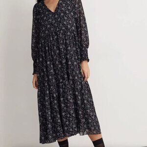 Georgette V-Neck Tiered Midi Dress in Enchanted Floral Dark Floral Prairie Sz L